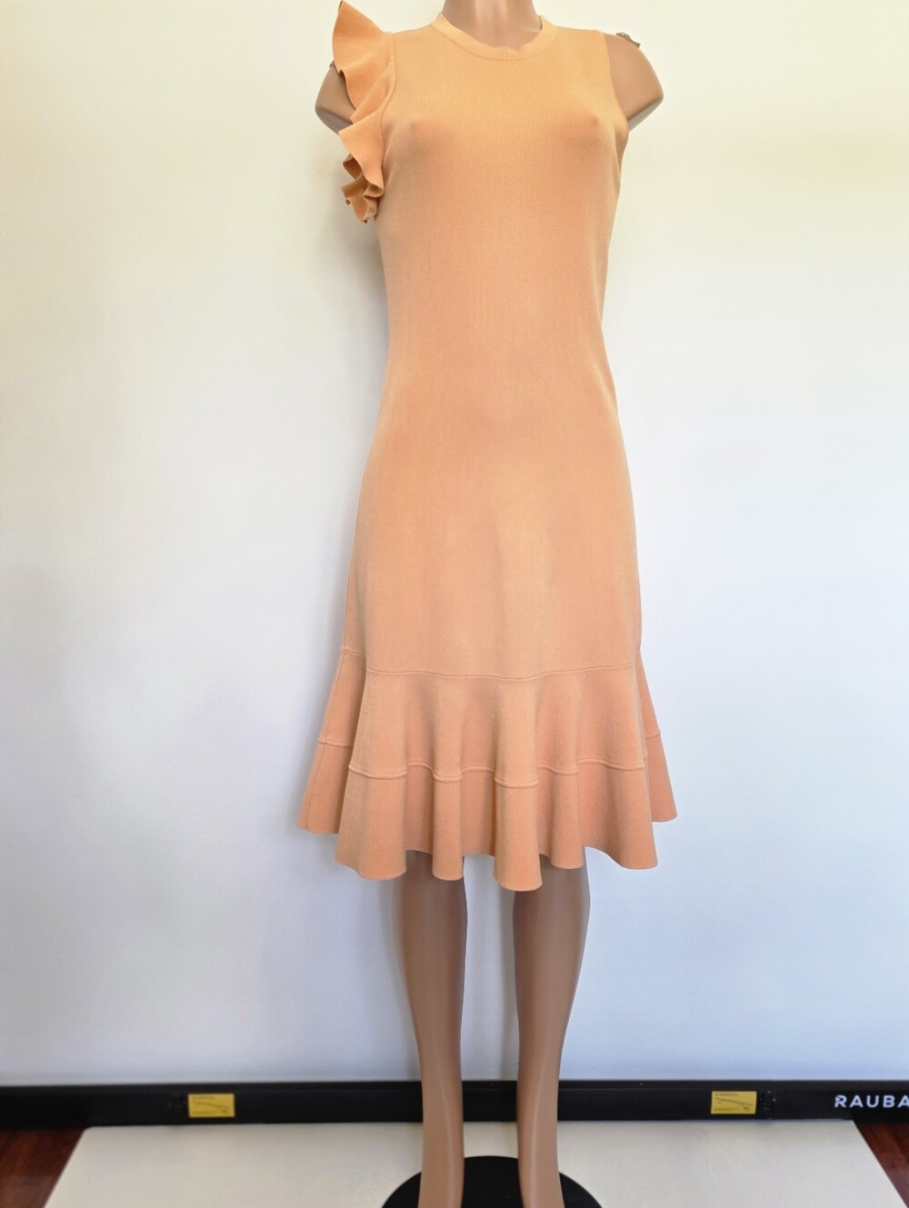 Sleeveless Ruffle-Shoulder Midi Dress in Peach Size M - Picture 13 of 17